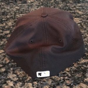 New Era Accessories - MENS PIRATES BASEBALL HAT New Era Accessories - MENS PIRATES BASEBALL HAT